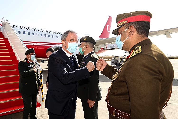 Bakan Akar ve Orgeneral Güler Irak’ta