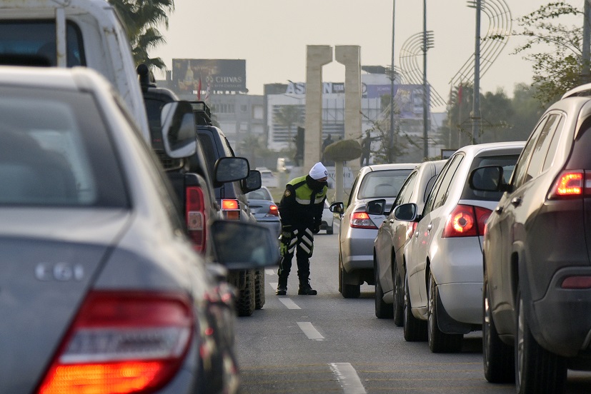 10 kişi sokağa çıkma yasağını ihlal etti