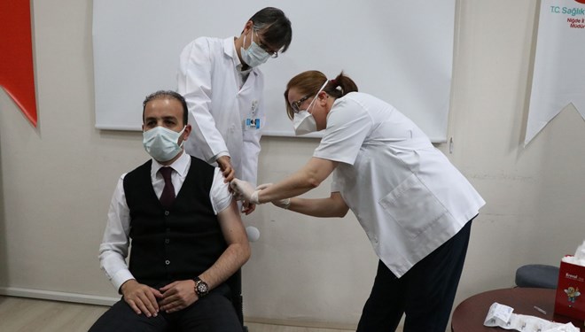Koca: “Aşılanan kişi sayısı 100 bini geçti”