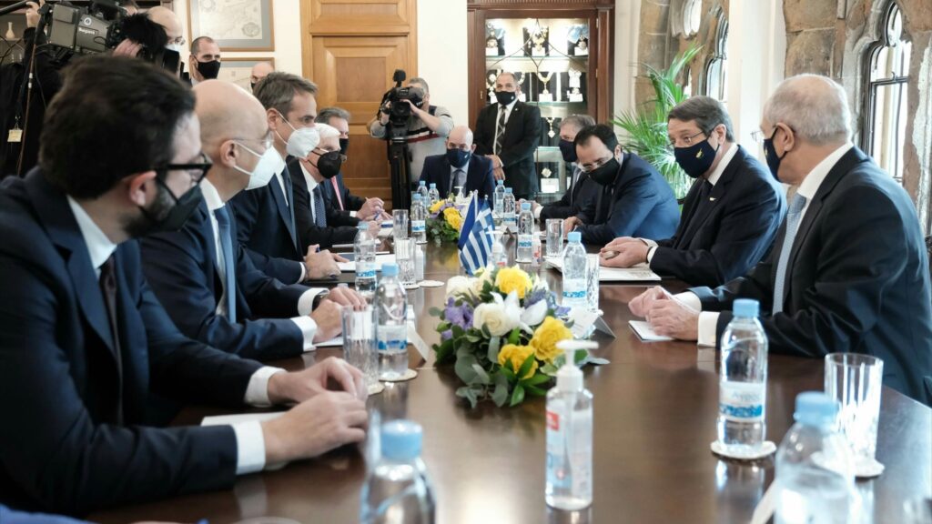 Miçotakis “İki toplumlu iki kesimli federasyon” çözümüne vurgu yaptı