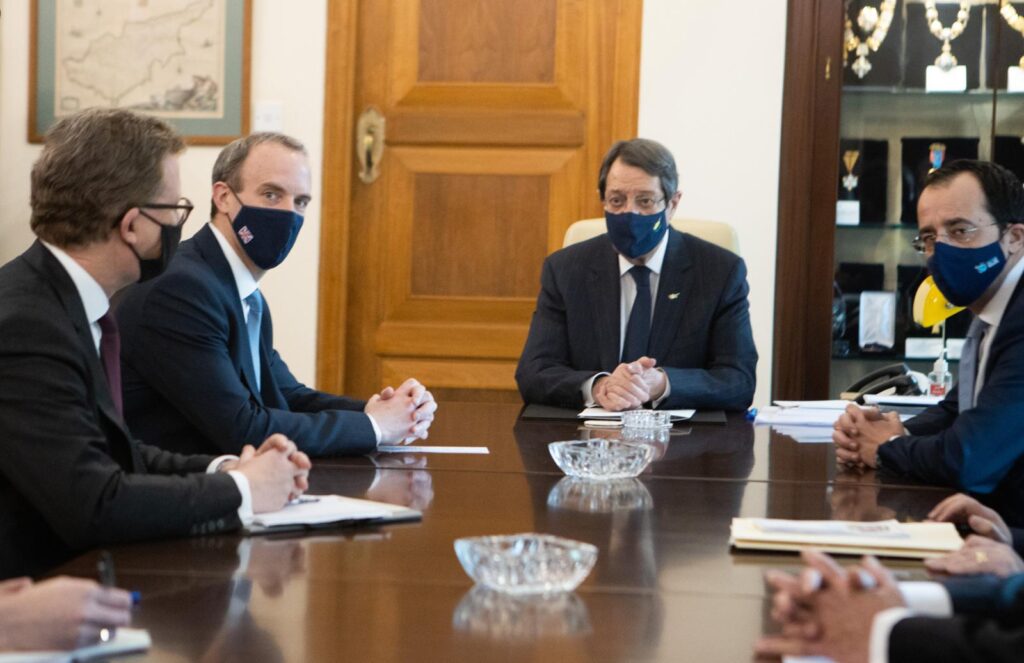 Raab: “Taraflar müzakerelere uzlaşıya hazır şekilde gelmeli”