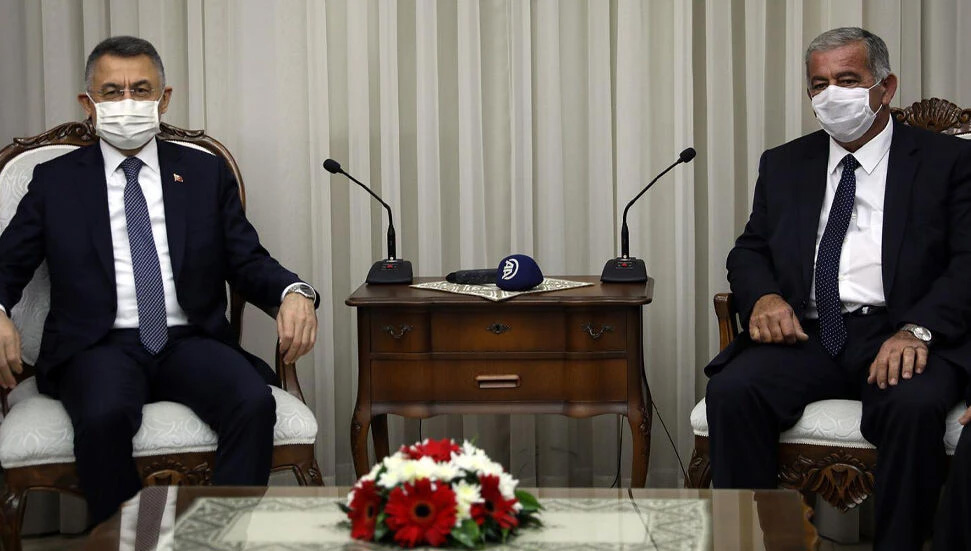 Oktay, Meclis Başkanı Sennaroğlu ile bir araya geldi