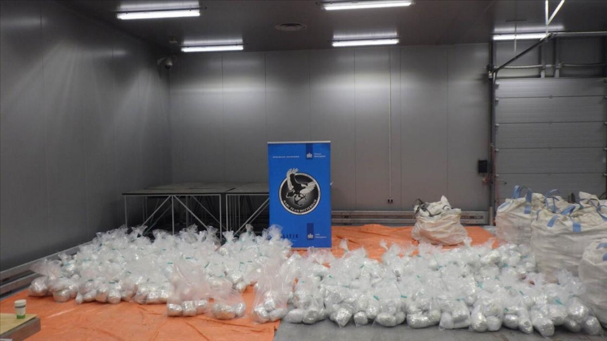 Hollanda’da bir gemide 1,5 ton uyuşturucu ele geçirildi!
