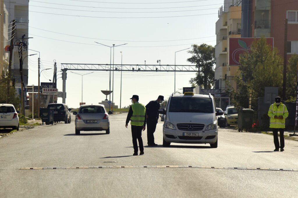 Koronavirüs önlemlerine uymayan 56 kişiye yasal işlem