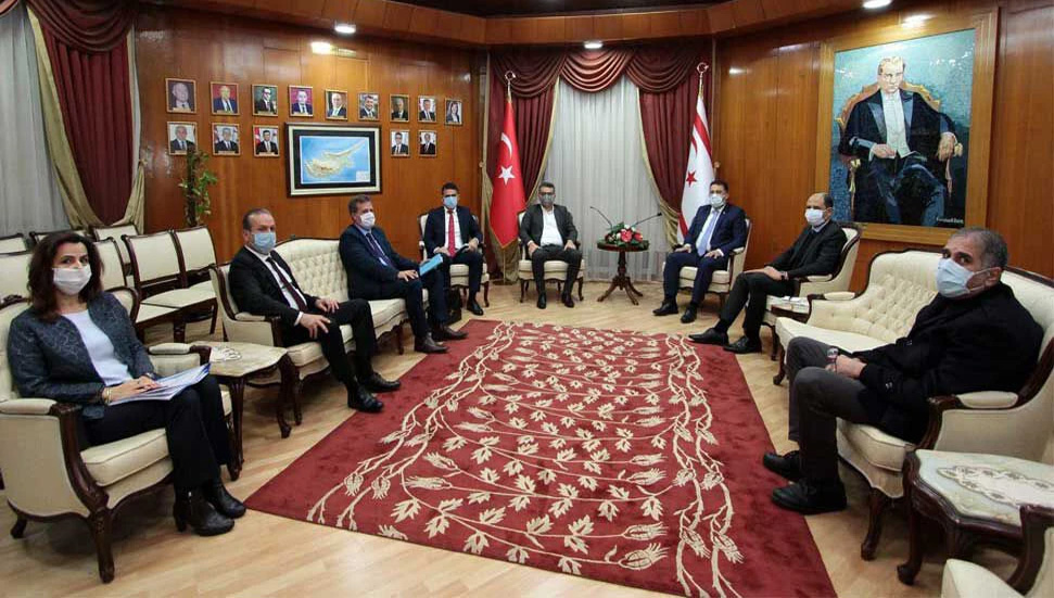 Siyasi partilerle görüşme başladı