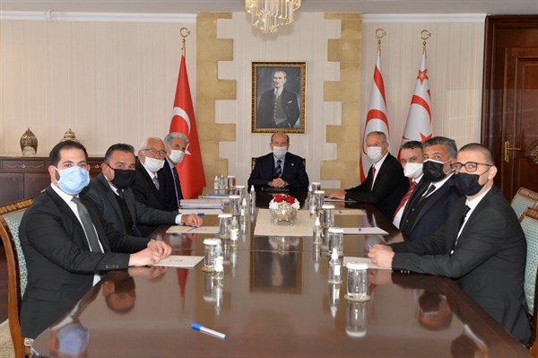 Cumhurbaşkanı Tatar, hukukçular ile bir araya geldi