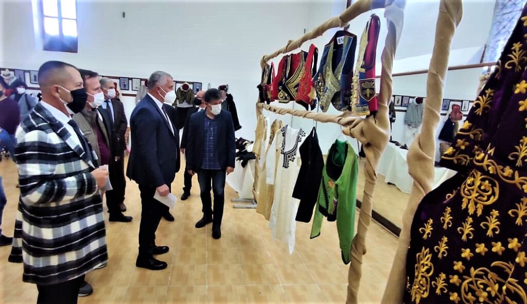 FOGEM’in “Geleneksel kıyafetten kostüme” sergisi açıldı