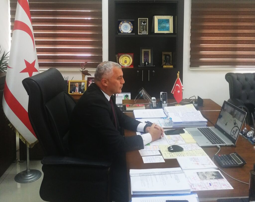 Amcaoğlu: “Zor süreçte, öğrencilerimizin gerçekleştirdiği çalışmayı yürekten tebrik ederim”