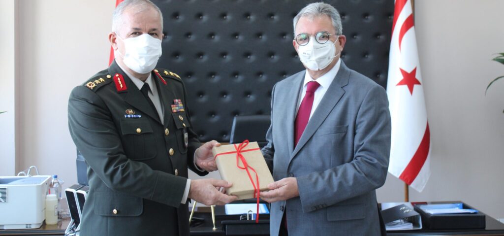 İçişleri Bakanı Evren, Tümgeneral Öztürk’ü kabul etti