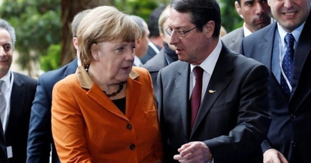 Anastasiadis Merkel aracılığıyla Türkiye’ye mesaj gönderdi