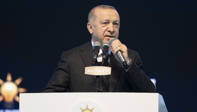 Erdoğan yeniden Ak Parti genel başkanı seçildi