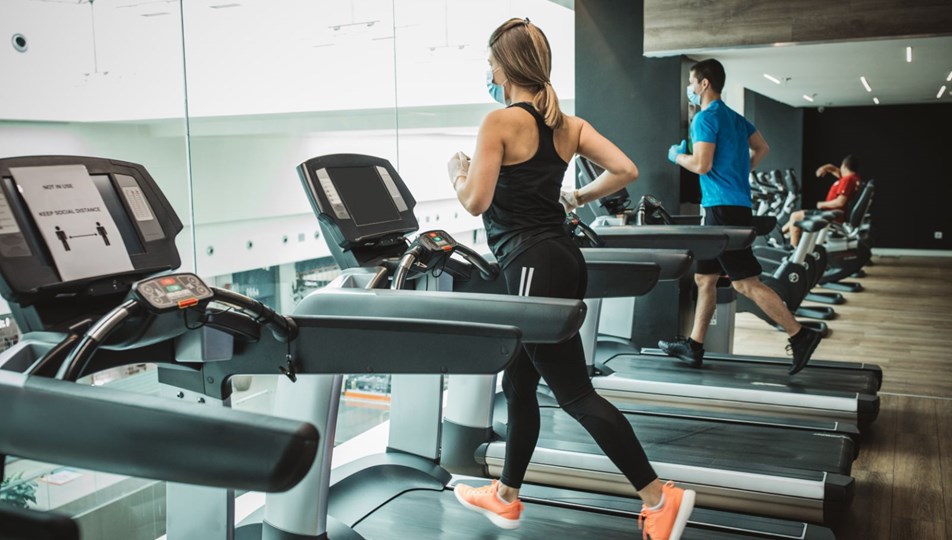 Bet ofisleri ve kapalı spor salonları açıldı