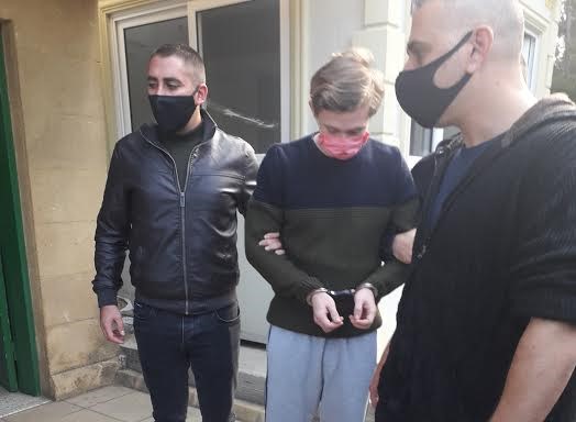 Satlaev, tecavüz sucundan 12 yıl hapis cezasına çarptırıldı