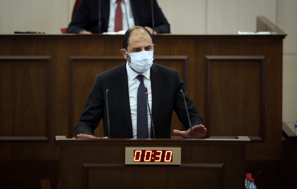 Özersay: ‘’Bakanlar Kurulu’nda döviz artışının olumsuz etkileri ele alındı mı?”