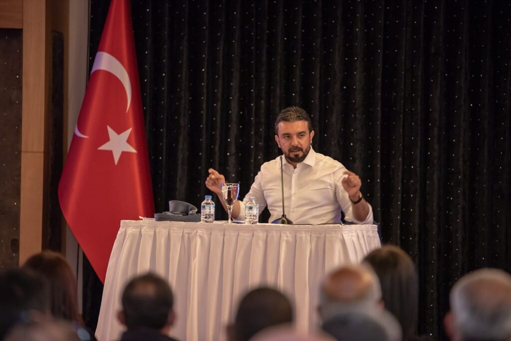 Zaroğlu: “Hesap vermesi gereken taraf değil takdir toplayan taraf olduk”