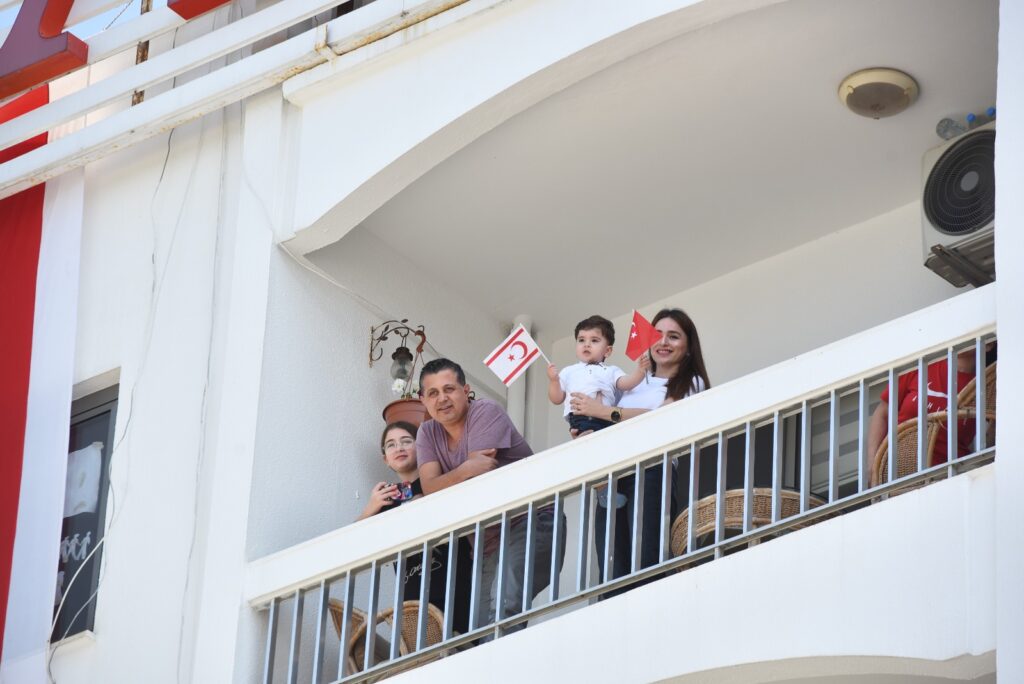 Girne Belediyesi, halkı 23 Nisan’da balkonlarda kutlamaya çağırdı