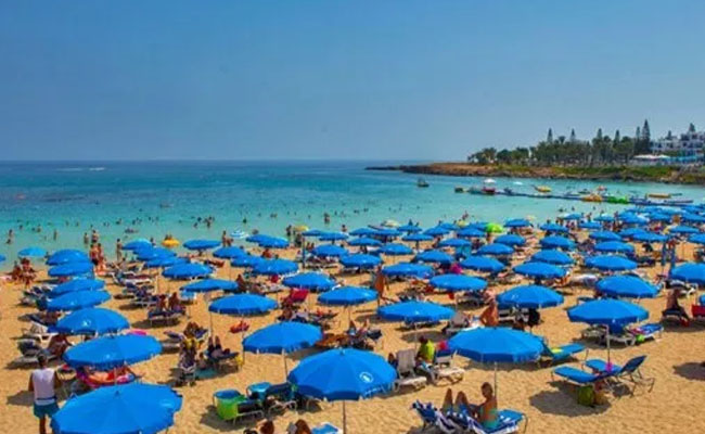 Güney Kıbrıs turizme açıldı