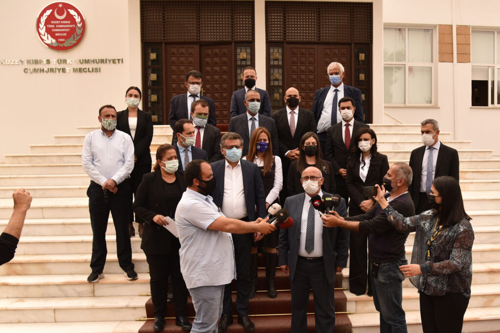 Muhalefet partileri, meclisin toplanmamasını değerlendirdi