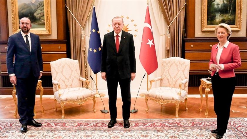 AB Konseyi Başkanı Michel, koltuk krizine açıklama getirdi: “Özürlerimi dile getirdim”