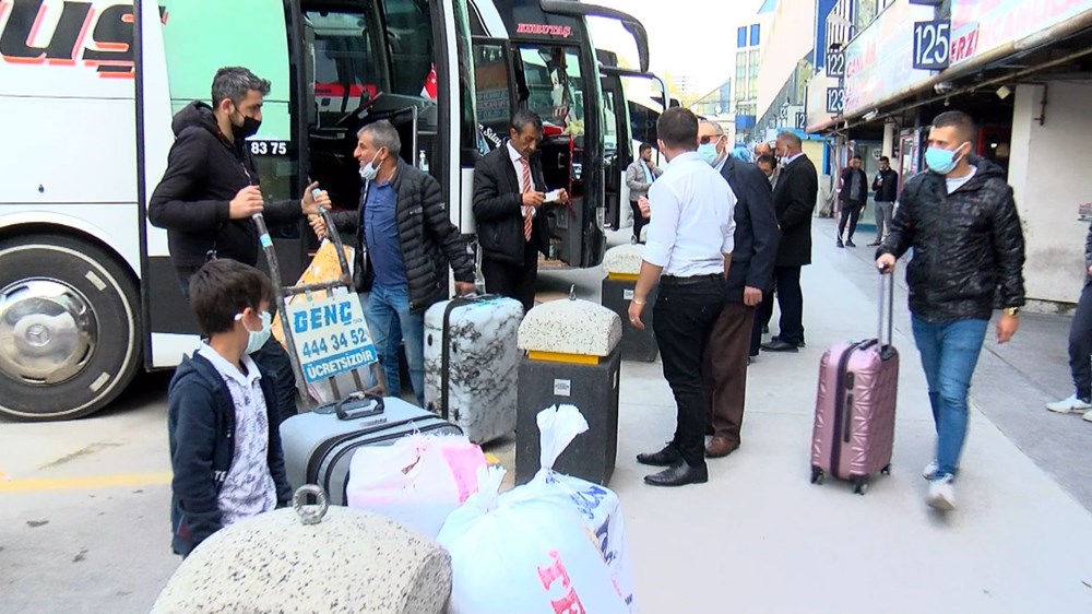 İstanbul’dan kaçış başladı, biletler tükendi