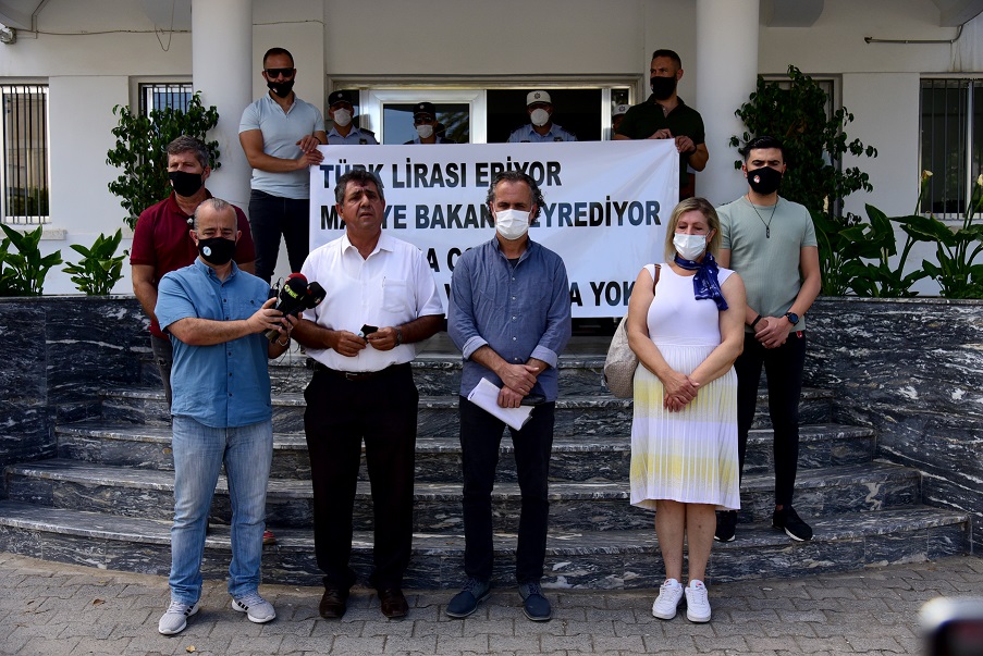 “Türk Lirası eriyor”