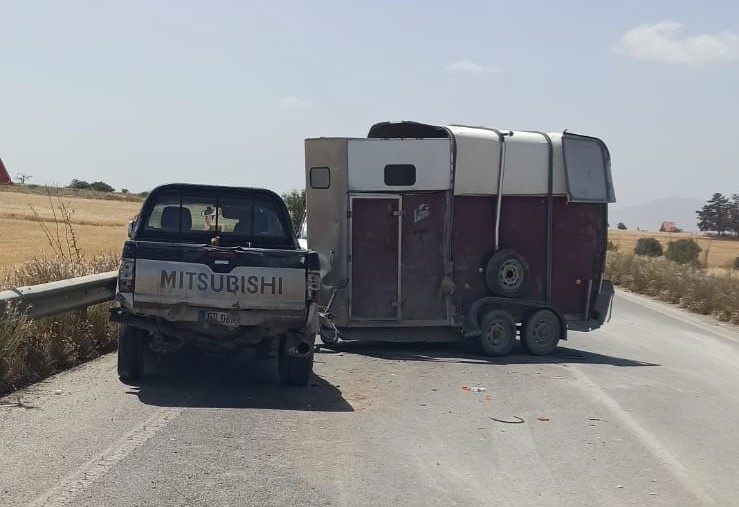 Trafik kazası: 1’i çocuk 3 kişi yaralandı