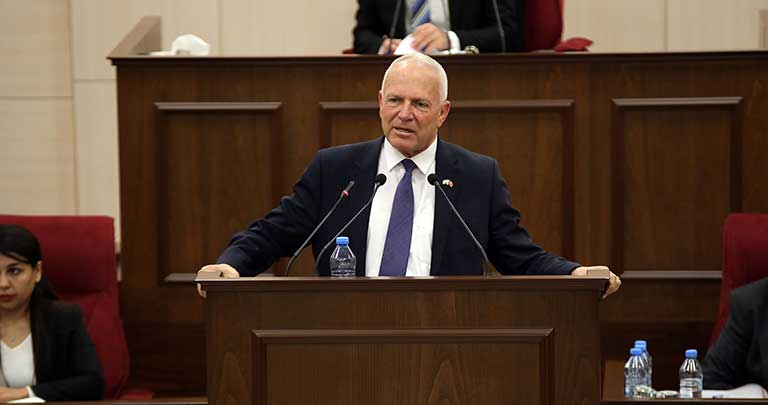 “‘Bir daha ülkeye giremez’ demek insan haklarına aykırı”