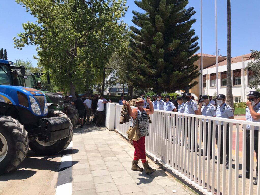Hayvancıların eylemi ikinci gününde