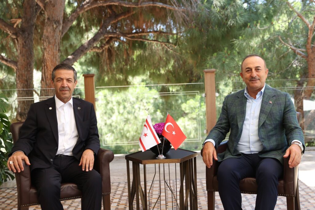 Çavuşoğlu, Ertuğruloğlu ile Antalya’da görüştü
