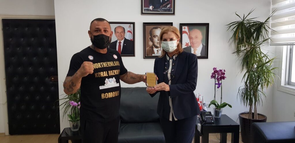 Canaltay, ‘Demir Yumruk’ Turunç’u tebrik etti