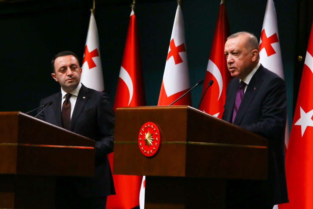 Erdoğan: “Büyük projelere birlikte imza attık”