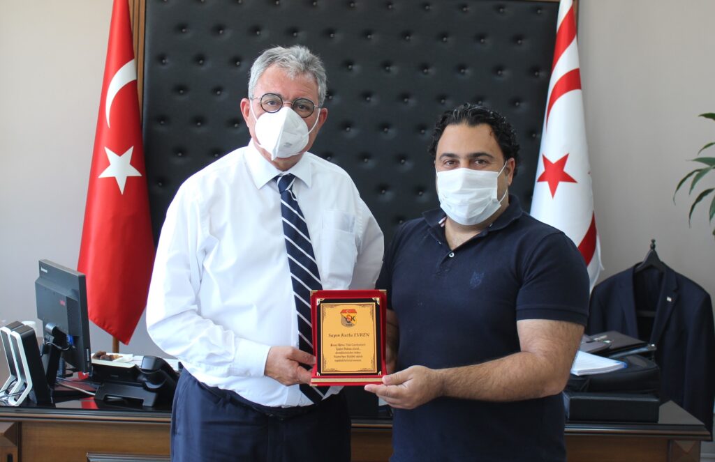 “Gençlerin sorunlarının, sıkıntılarının aşılmasında her zaman yanındayız”