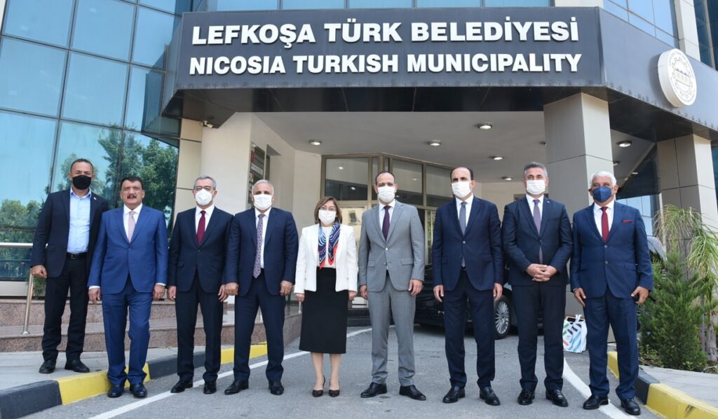 Harmancı, Türkiye’nin 5 büyükşehir belediyesinin başkanları ile biraraya geldi