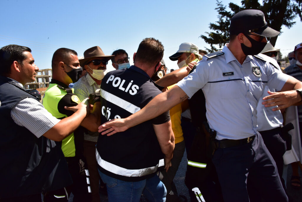 Lefke Sivil Toplum Örgütleri Platformu eylem ve yürüyüş gerçekleştirdi