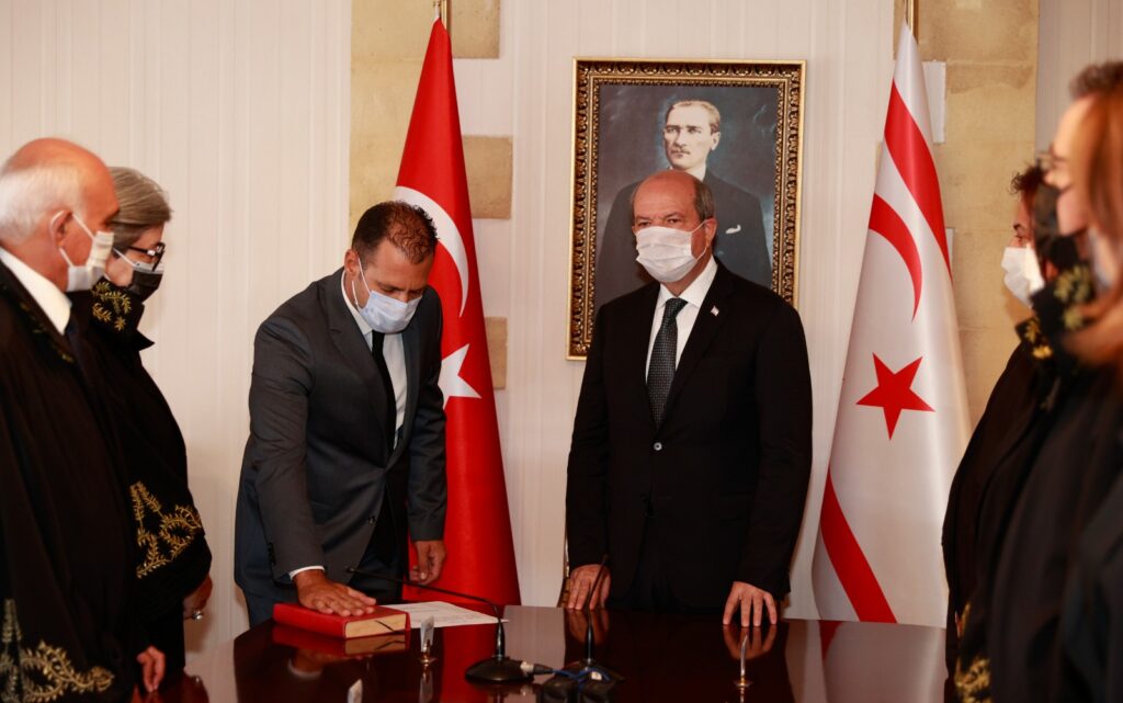 Talat Usar, Tatar huzurunda yemin etti