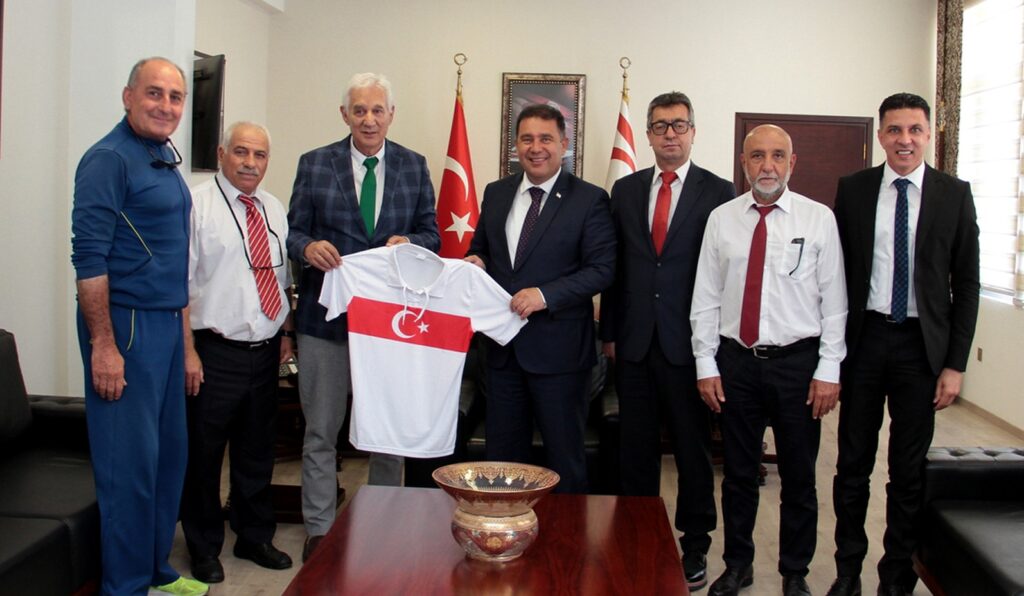“Bizim antrenörlerimize de imkân tanımanız bizim için önemli bir katkıdır”