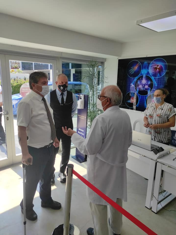 Üstel, GAÜ aşı merkezi’ni ziyaret etti