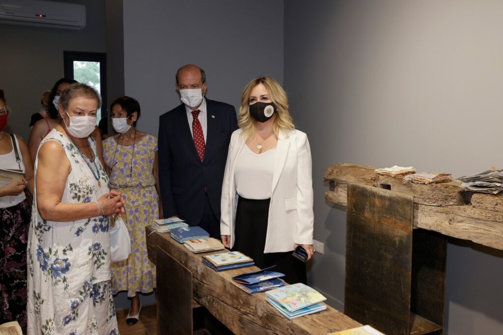 Tatar, “Postal Artist Books” sergisini gezdi