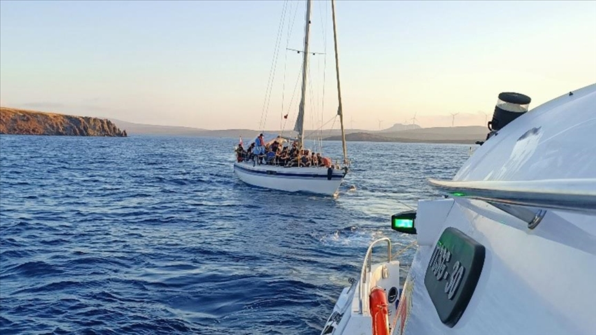 İzmir’de 388 sığınmacı kurtarıldı