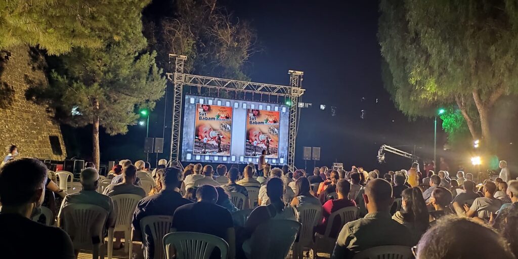 ‘Süt Babam’ belgesel filminin Lefkoşa galası dün akşam yapıldı