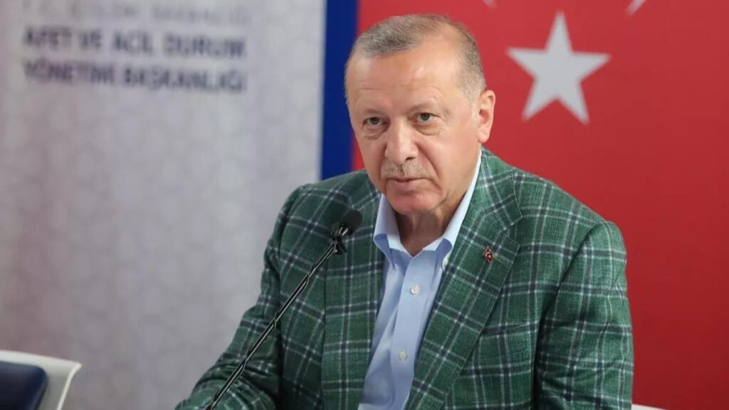 “Türkiye bu yangınların izlerini kısa sürede silecektir”