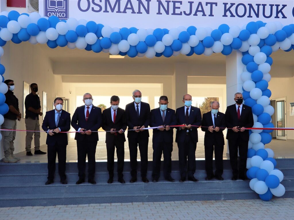 Girne’de Osman Nejat Ortaokulu açıldı