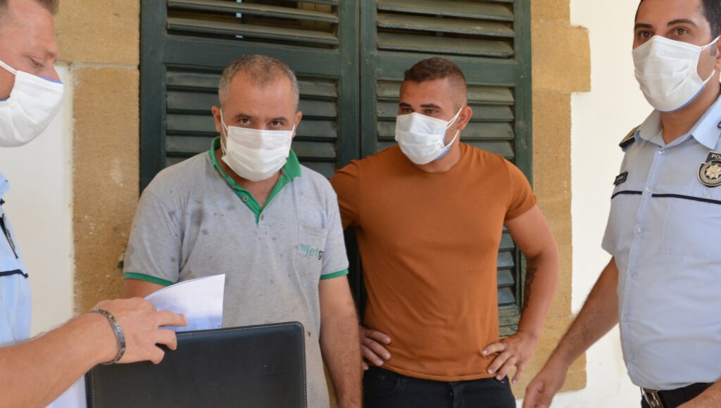 Kaza yapanlara yardım bahanesiyle hırsızlık!