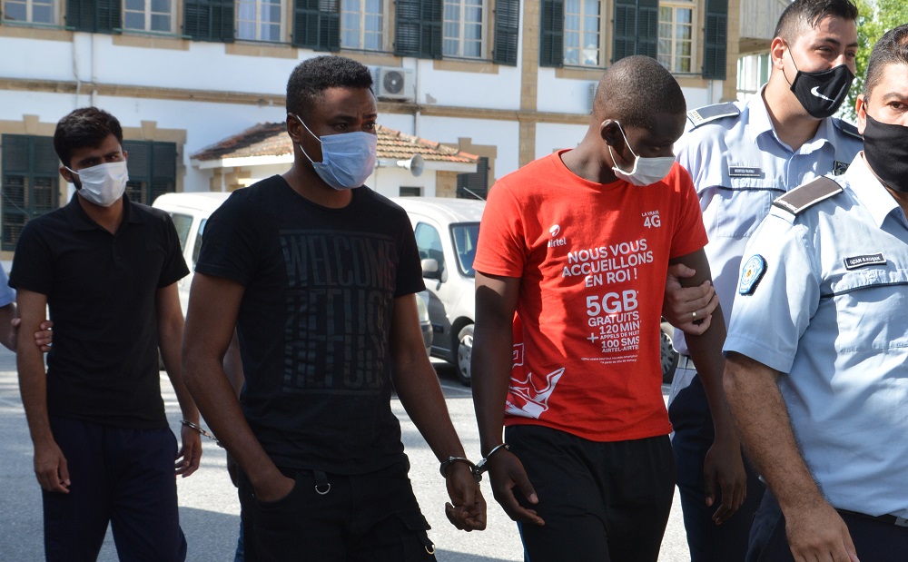 Asgari bölgeyi ihlal ettiler