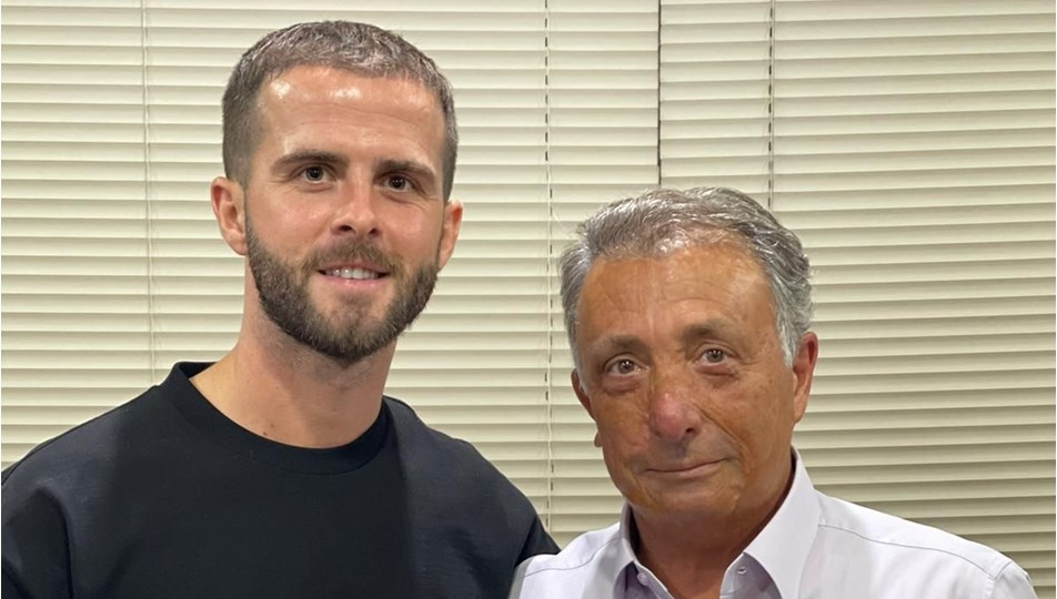 Miralem Pjanic resmen Beşiktaş’ta