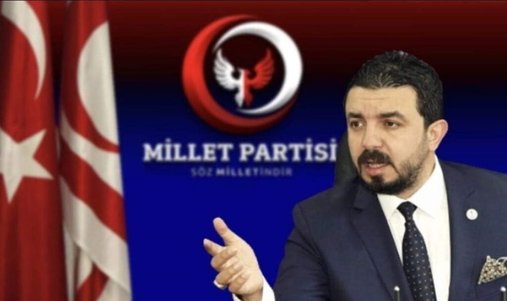 Zaroğlu; “Davul hükümet edenlerin boynunda, tokmak halkın elindedir”