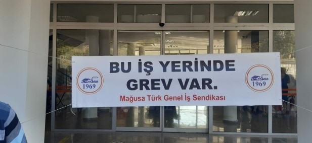 Gazimağusa Belediyesi’nde süresiz greve gidildi