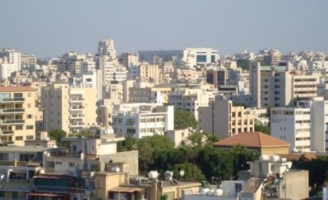 Larnaka’da Kıbrıs Türk malı arsalar üzerine inşa edilmiş barakalar yıkılıyor