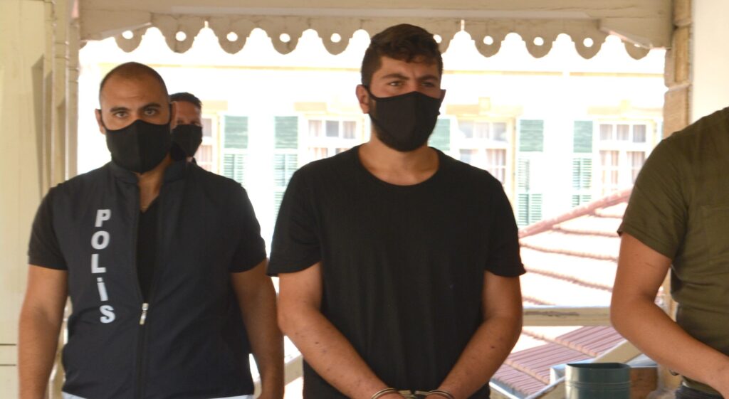 Mültecileri bıraktı, geri dönerken yakalandı