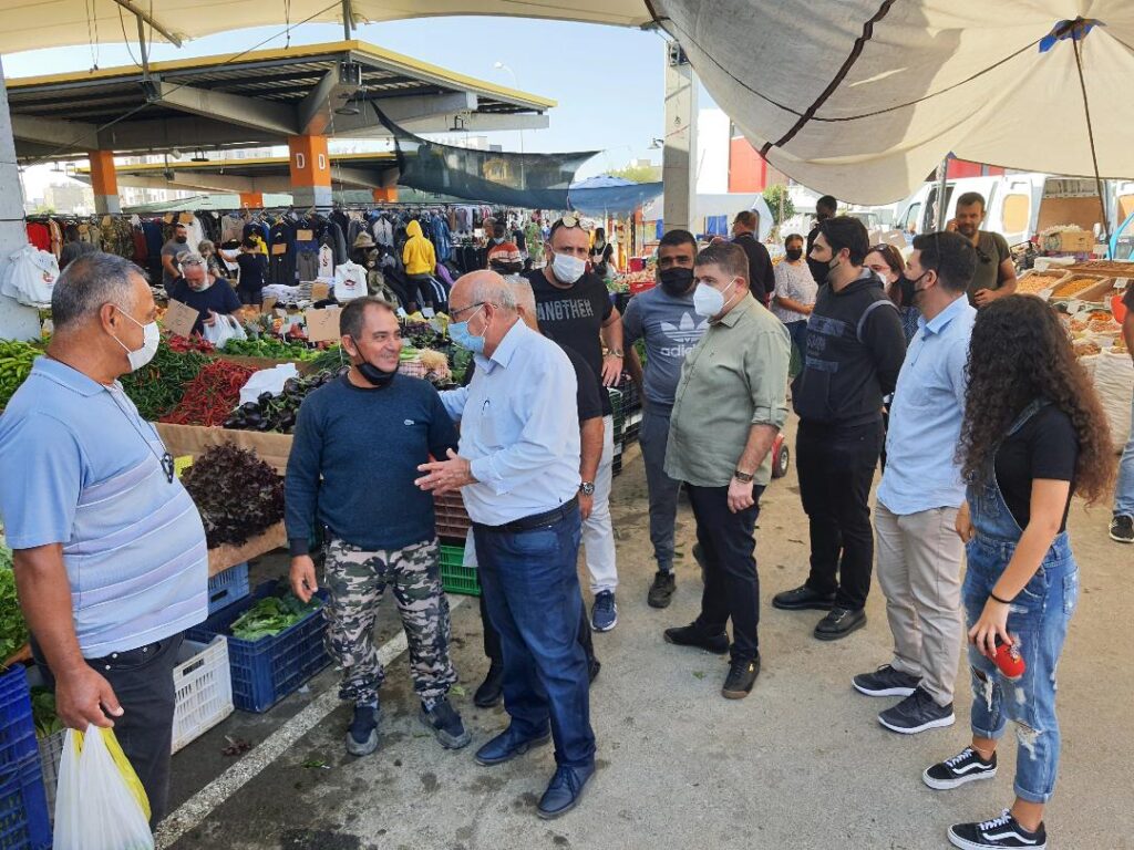 TDP heyeti, Merkez Lefkoşa’daki açık pazarı ziyaret etti